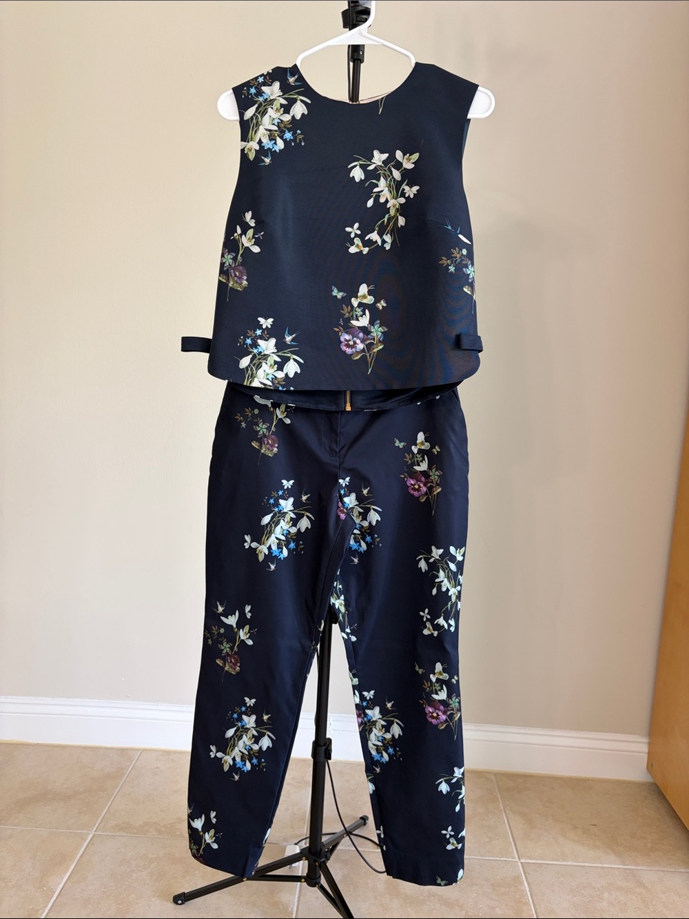 Ted Baker London Navy Floral Sleeveless Top & Tapered Pants Set